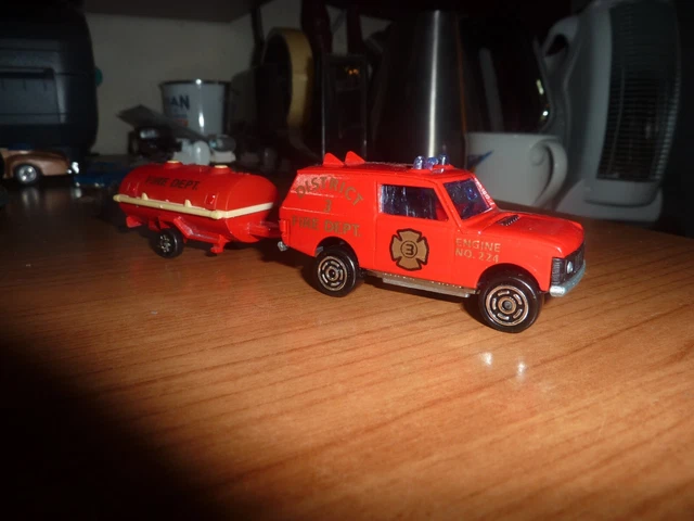 Majorette Range Rover Fire + Jeep Cherokee (both with tank trailer