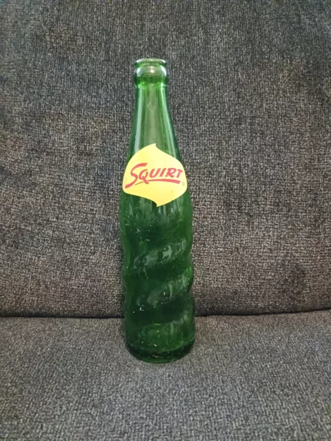 Vintage SQUIRT Green Glass 12 Oz. Large TWIST SWIRL Bottle Soda