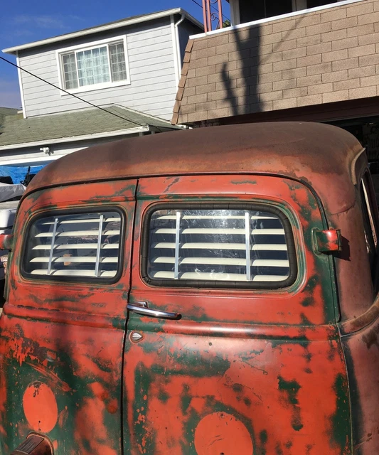 1949-1952 Chevy Suburban Barn Door / Panel (Gm) Venetian Blinds 2