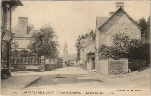 CPA Bagnoles de L'Orne Tesse la Madeleine, La Grande Rue FRANCE (1053987)