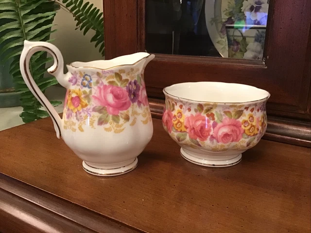 Royal Albert Serena Bone China Creamer & Open Sugar Set Gold Gilt England