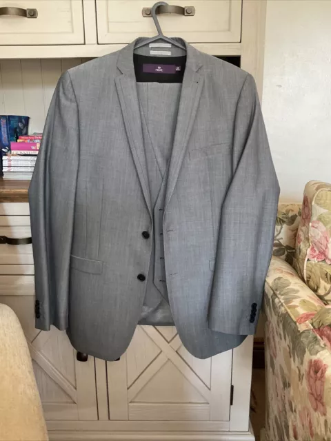 Next 3 Piece Suit Grey Wedding/ Occasion / Jacket/ Waistcoat 40R Trousers 34S