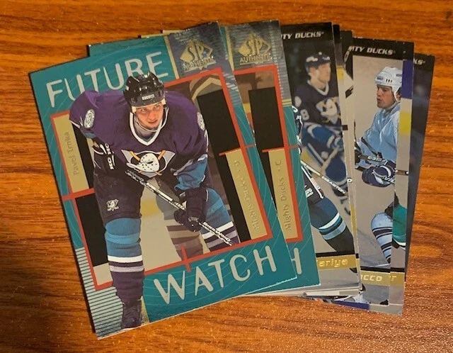 1997/98 UPPER DECK SP Authentique Mighty Ducks of Anaheim jeu de 8