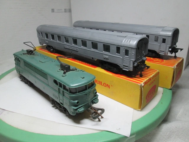 Loco Et Wagons HO – Lot Occasion Pour Train Miniature