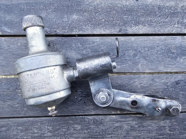 Plaque De Vélo Ancien "LA FRANÇAISE PARIS" - Vintage Et Rare