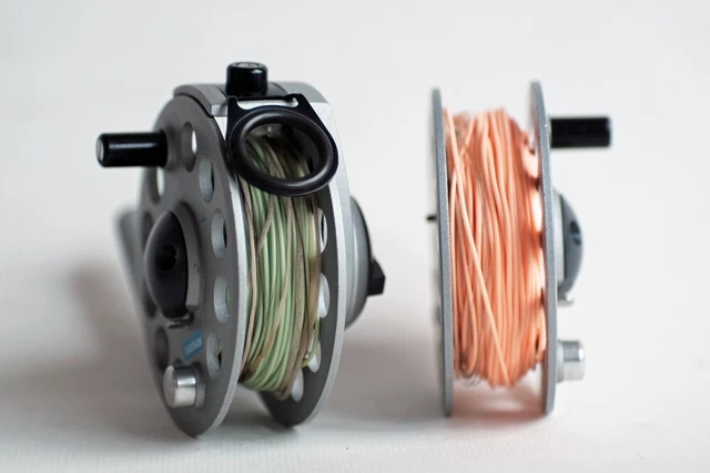 Moulinet De Pêche à La Mouche Leeda Profil LA - Noir, Avec 2 Cassettes/bobines De Rechange