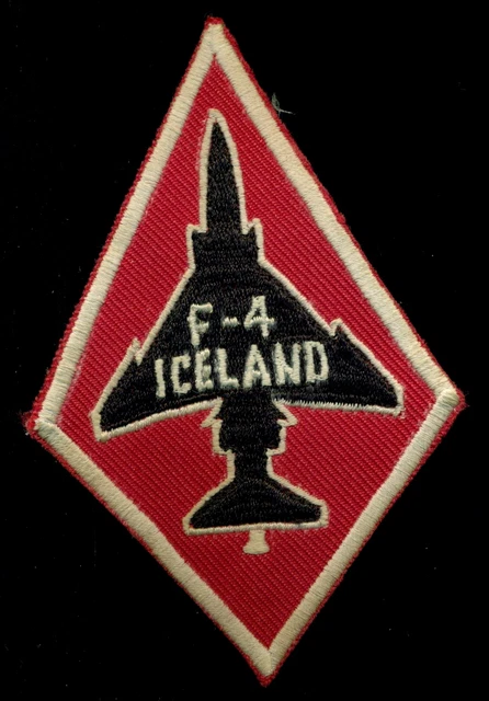 USAF 57th FIS Fighter Interceptor Sq F-4 Phantom Iceland Red & White Patch S-19
