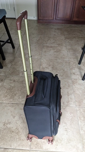 Used Samantha Brown SAM Spinner Messenger Bag Backpack  Luggage Set 7