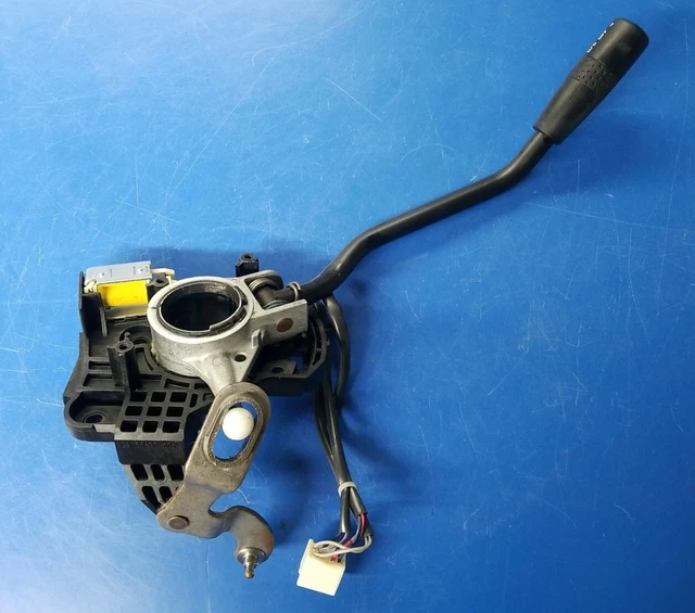 2001-2004 Ford Escape Steering Column Gear Selector Shifter Lever USED
