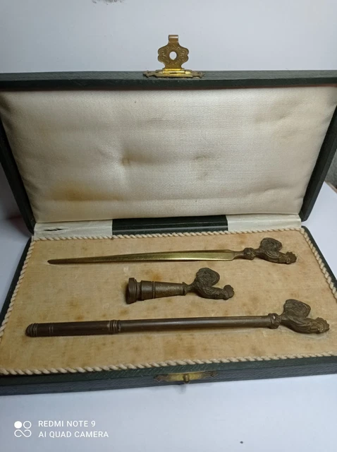 ANCIEN Coffret écriture de bureau  (cachet de bureau,c papier ,p.plume)