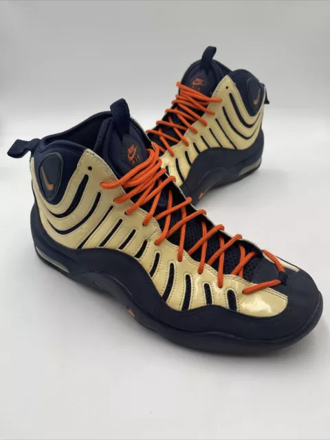 Lot Detail - 1994-95 TIM HARDAWAY DUAL SIGNED PAIR OF GAME WORN NIKE SHOES  (WARRIORS LOA, NSM COLLECTION)