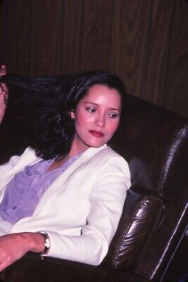 Dia Barbara Carrera Celebrity Photo Agency 1980 KB-formato fotografo p10-10-5-2 