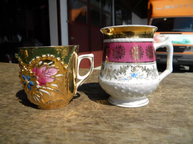 2x antike Porzellan SAMMEL TASSE PRUNKTASSE Rosenheferl Heferl Rosenhaferl Gold