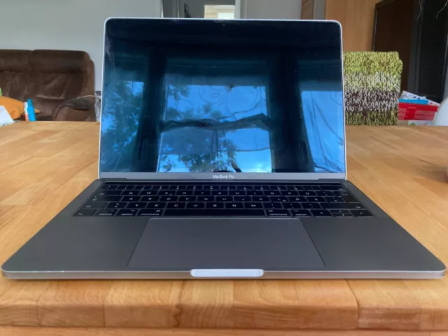 Apple MacBook Pro 2017 13"" Intel Core i5 3,1 GHz 512 GB SSD 8 GB grigio siderale