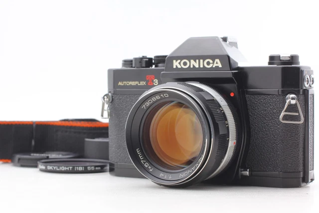 Reflex Konica Autoreflex TC 35 mm avec objectif Hexanon AR 50 mm f1.8 – New Wave Pool