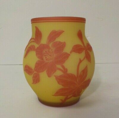 Thomas Webb CAMEO Art Glass 4" Vase, Signed, c. 1890