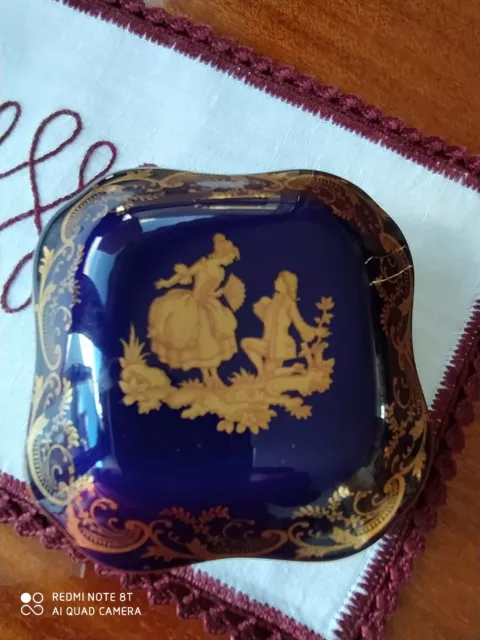 Boite à bijoux en porcelaine de Limoges Castel bleu