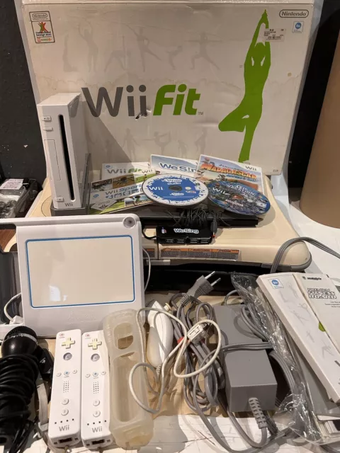 Nintendo Wii Konsole mit viel Zubehör - 2 Balanceboard, WeSing, Spiele, uDraw