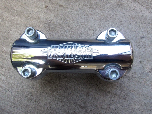 HARLEY 12-21 FLS Softail Slim 1.5" risers & top clamp 1" bars genuine H-D chrome