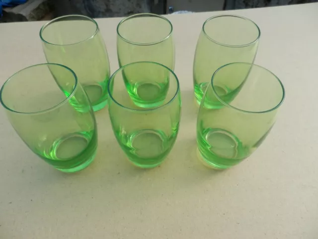 lot de 6 Verres neuf  jus de fruit vert clair