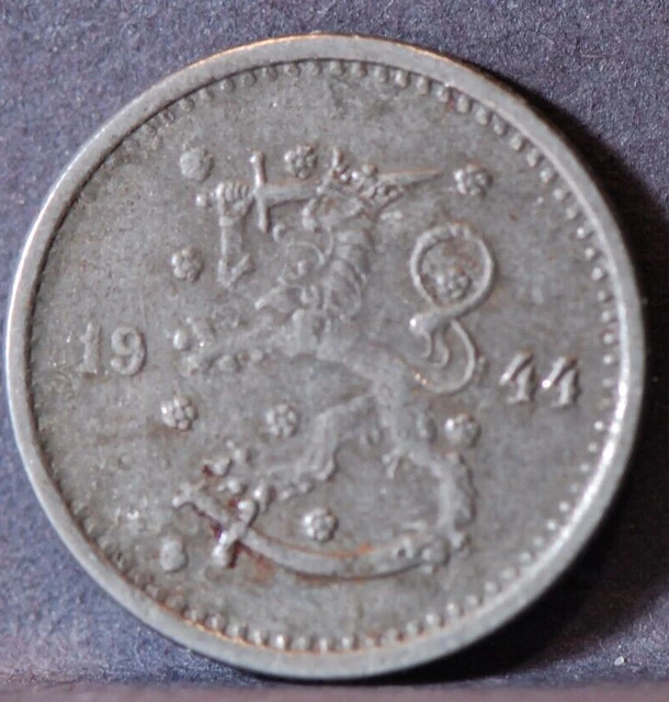 Finland, 1944-S 50 Pennia, KM26b, Very Fine, NR,  6-6