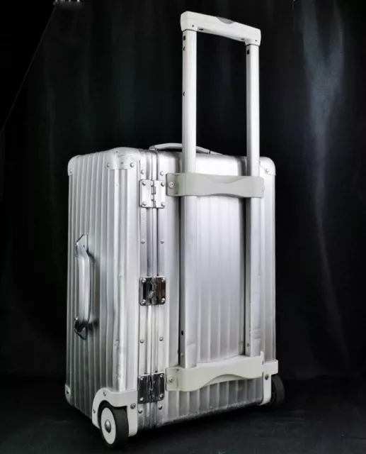 RIMOWA 950.51 Topaz Pilot Trolley 42L 2 Wheel Vertical TSA Carry Case Stylish