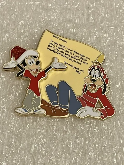 Goofy and Max Disney Letters to Santa Christmas 2021 LE 4000 Disney Pin