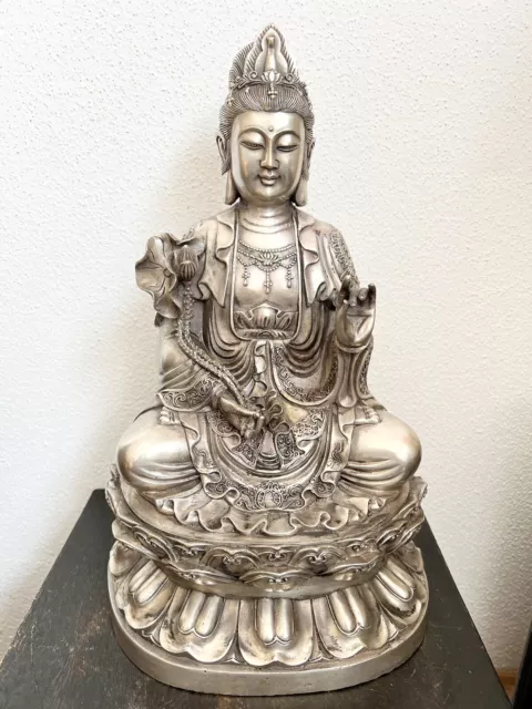 Wunderschöner Buddha Guanyin/Mahasthamaprapta versilberte Bronze 38cm