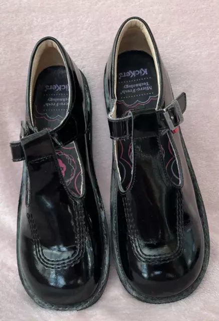 Kickers Girls Black Patent Leather T Bar Shoes Size Uk 6 (39)