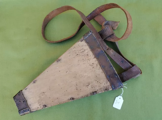 Ancien Étui En Bois À Couteaux De Ceinture Ou En Bandoulière - Bel Objet - J1