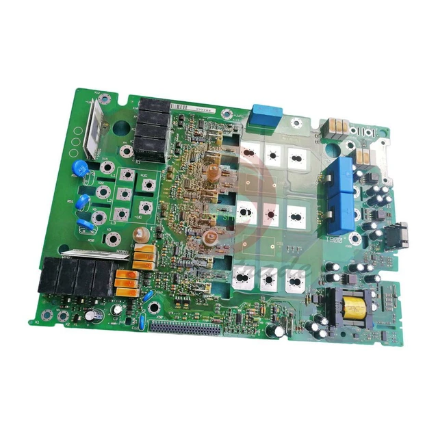 Un Utilisé Lenze 8221LP Onduleur Lecteur Board