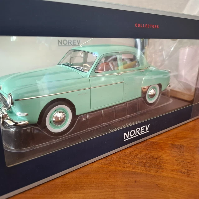 Miniature Solido Mosquitos – Renault Frégate Vert Foncé – 1/55 – Occasion