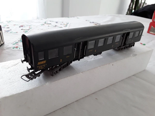 Train Ho Wagon sncf  Voiture Voyageurs 2er Classe Modernisée Jouef Ref 5102
