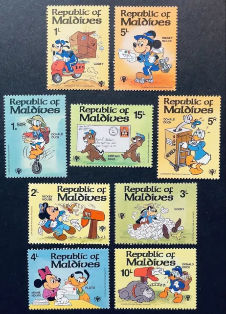 Maldives Disney Postal Scenes Stamps Set 9V Mnh 1979 Mailman Mickey Chip N Dale