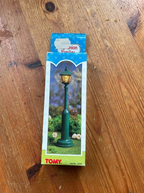 Lampadaire miniature - SYLVANIAN FAMILIES - La ville - Intérieur - 6005 - Jeux - Jouets