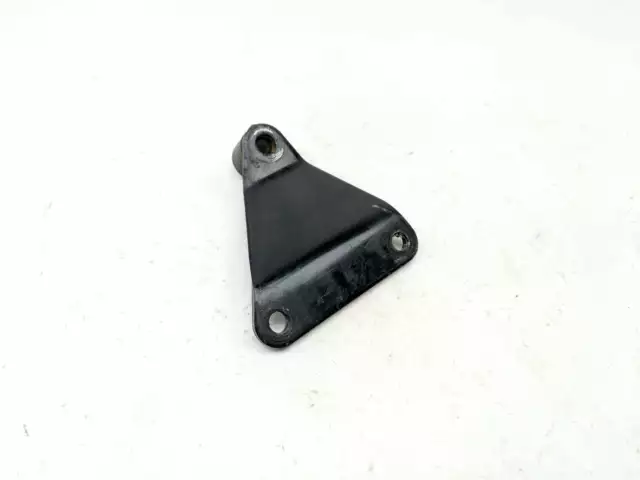 00 Suzuki VL1500 LC Intruder 1500 Engine Motor Mount Bracket Holder