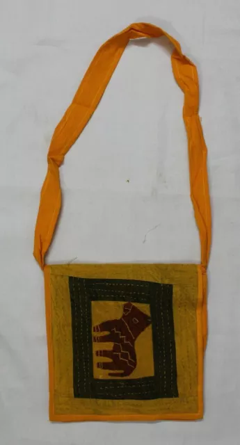 Bolso De Mano De Tela Con Diseño Étnico Y Consta De Un Bolsillo De Cadena 15