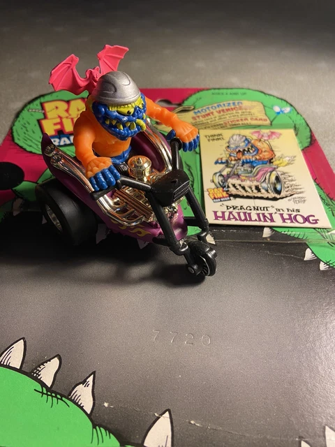 RAT FINK/DRAGNUT in his HAULIN HOG