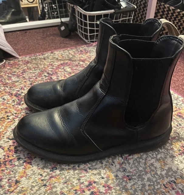 Vegan flora deals doc martens
