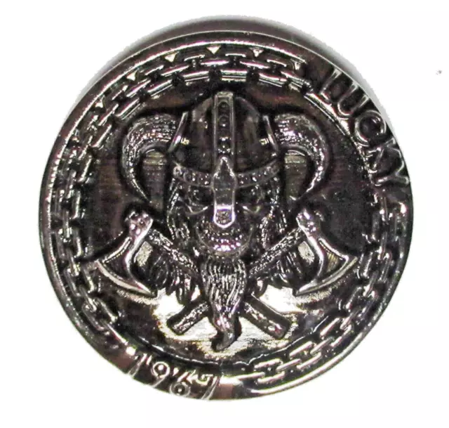 Badge broche viking haches skull métal coulé pins chrome vis métallique Cast