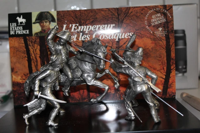 EmpireCostume - Étains du prince scène Austerlitz. Empereur et table