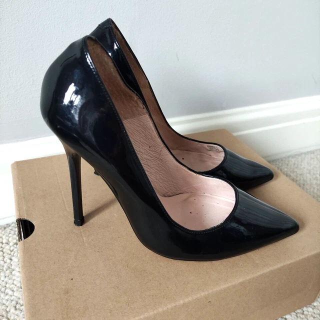 Office onto point court hot sale heels