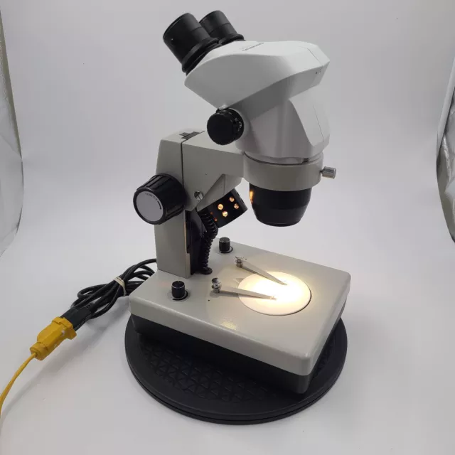Olympus SZ51 Compact Stereo Microscope with light and base - No Eye Pieces