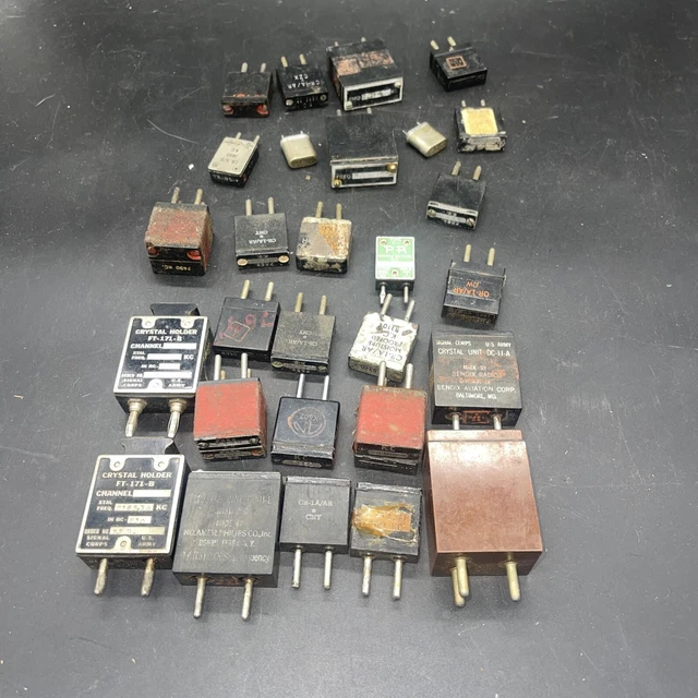 LOT OF 31 Signal Corps Military Ham Radio WW2 Crystals & Crystal