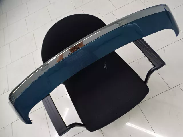 Peugeot 2008 - Dachkantenspoiler mit 3. Bremsleuchte