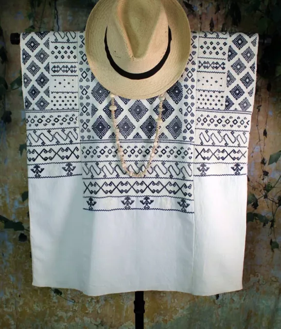 Huipil Black Cream Gray Handwoven Backstrap Loom Mayan Magdalena Chiapas Mexico