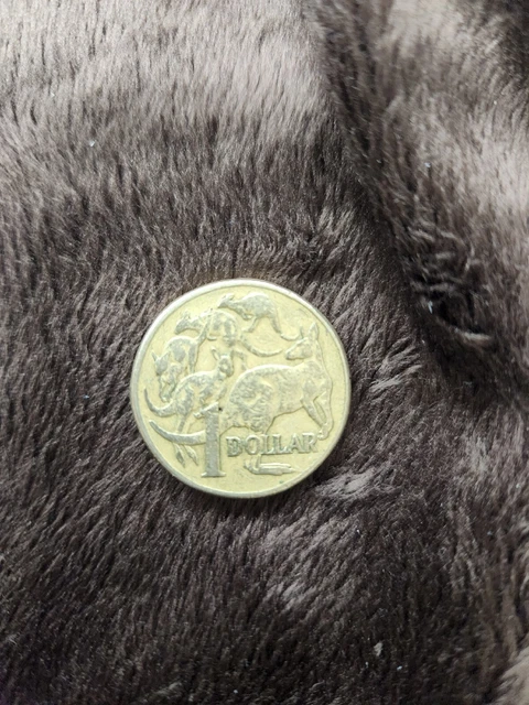2000 AUSTRALIAN $1 ONE DOLLAR COIN - Mob Of Roos - LOW MINTAGE