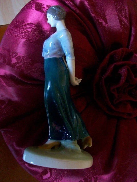 HEUBACH THRINGEN LICHTE Porzellan Figur Mdchen Jugendstil Neuhuser ...