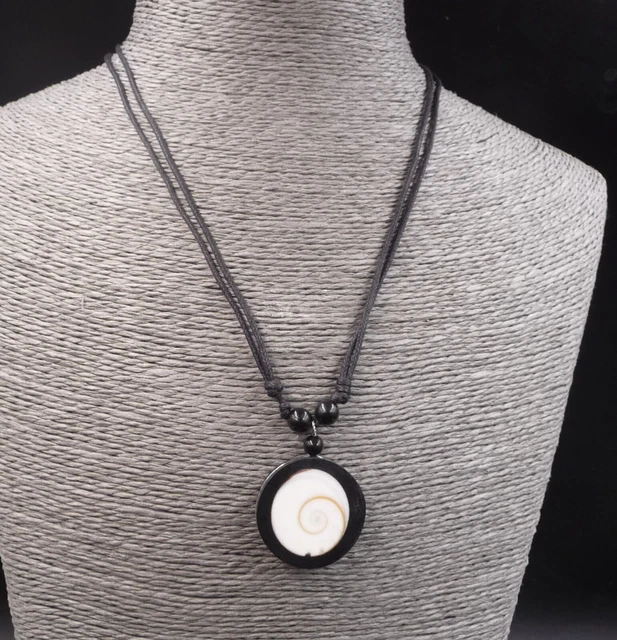 Collier œil De Shiva En Nacre Et Coquillage - Pendentif Ovale Style Bali - Neuf