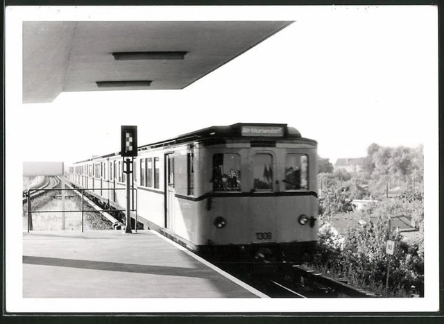 Fotografie unbekannter Fotograf, Ansicht Berlin, Bahnhof Seidelstraße, U-Bahn T
